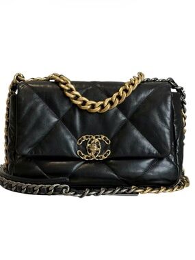 Chanel 19 Black Quilted Leather Flap Bag Mixed Metal Chain CC Turnlock